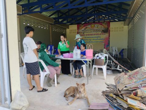 วันที่ 12 พฤษภาคม 2569 บ้านหินโงม หมู 1 รับสมัครสมาชิกธนาคารขยะ และซื้อขยะรีไซเคิลคัดแยกขยะรีไซเคิล เพื่อนำเงินฝากธนาคารกองทุนขยะตำบลบ้านหินโงม เพื่อรับสวัสดิการกับกองทุน ธนาคารขยะตำบลบ้านหินโงม ณ ศาลาประชาคม บ้านหินโงม หมู่ที่1